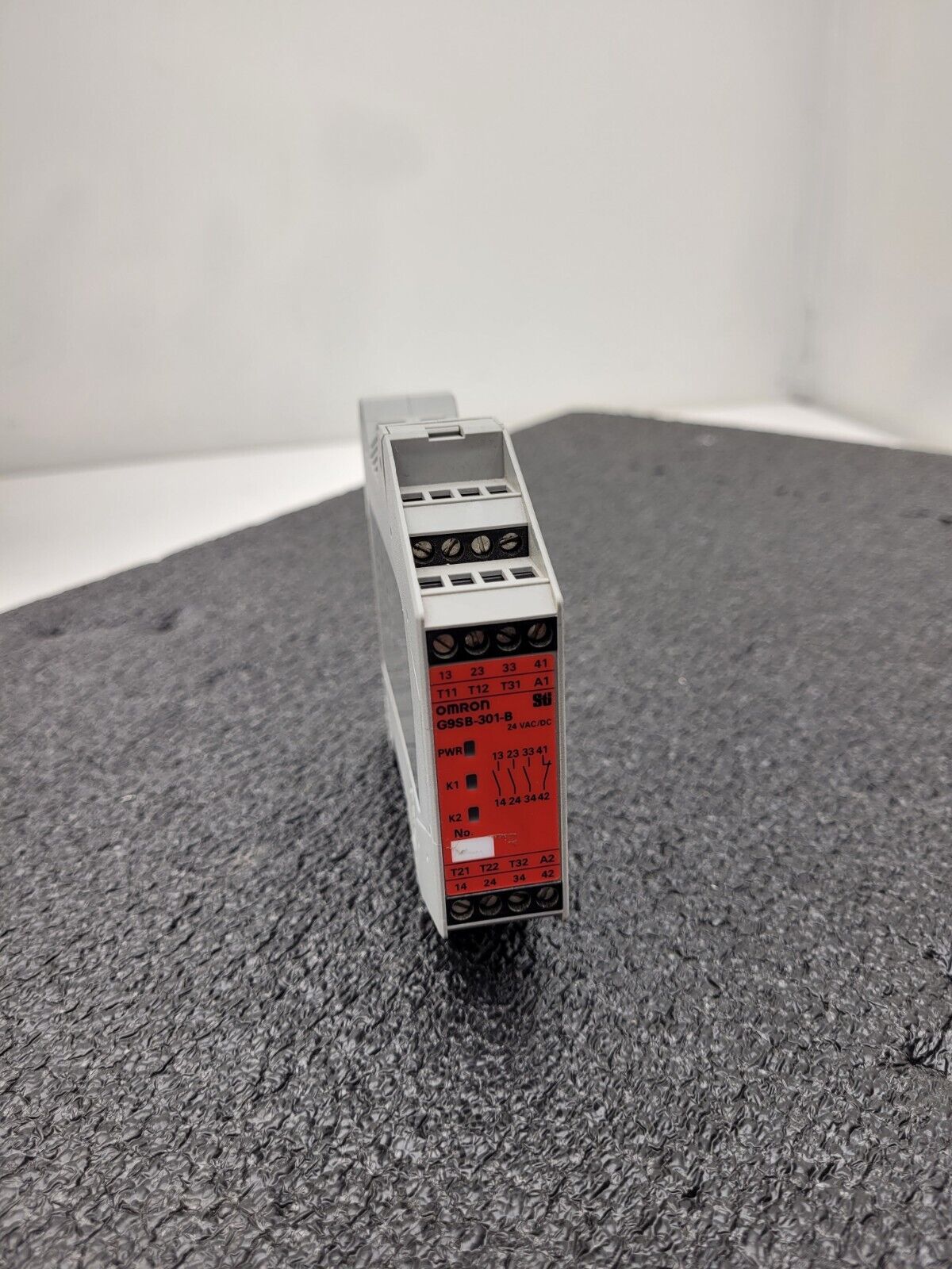 OMRON STI G9SB-301-B Safety Relay Unit 24VDC 24VAC