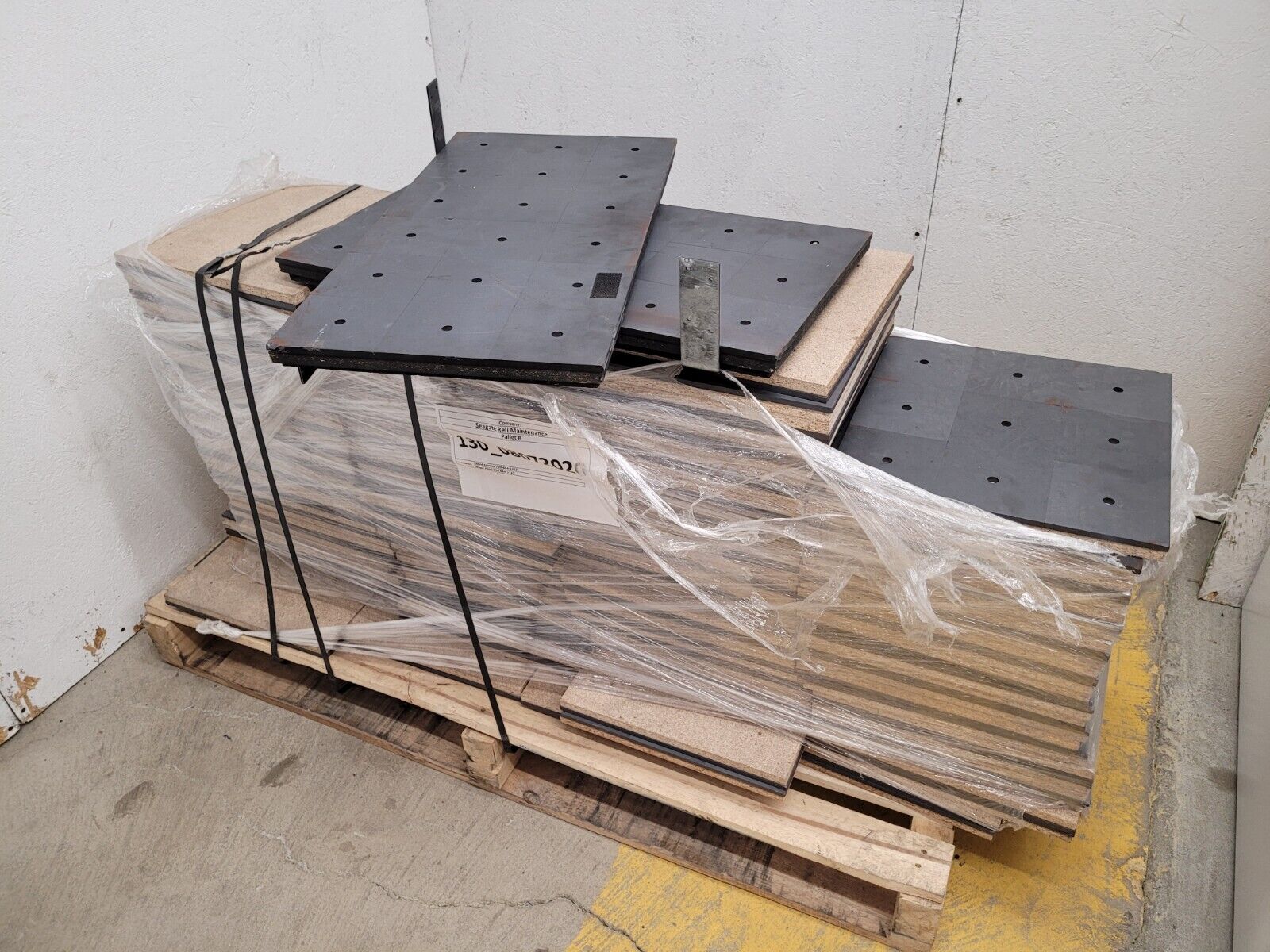 Anechoic RF Radio Frequency Absorbing Ceramic Sintered Ferrite Tile 114 sq ft