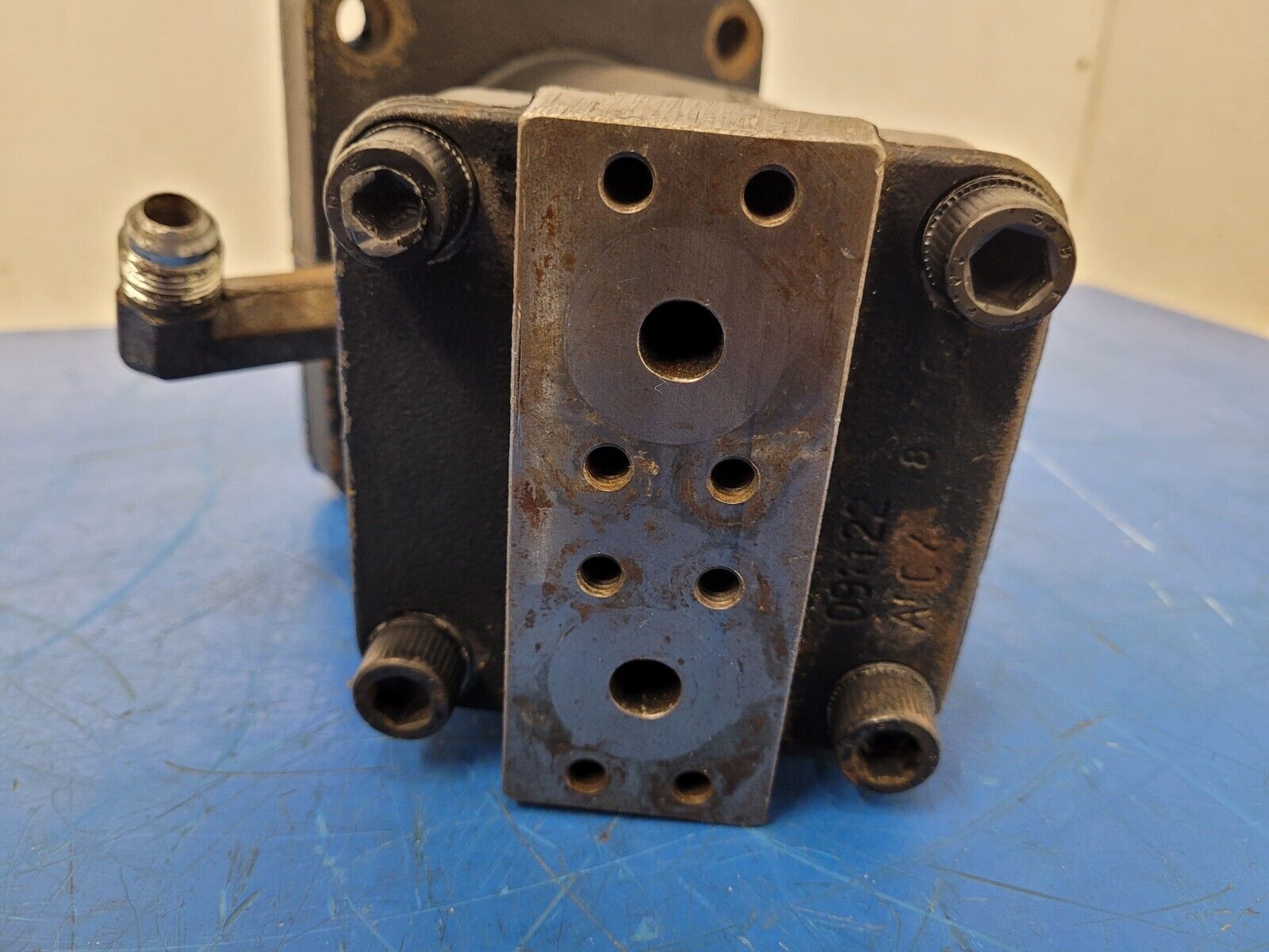 Hydro Leduc MA32 Bent Axis Hydraulic Motor SAE C 14T Splined J498b Rear Ports