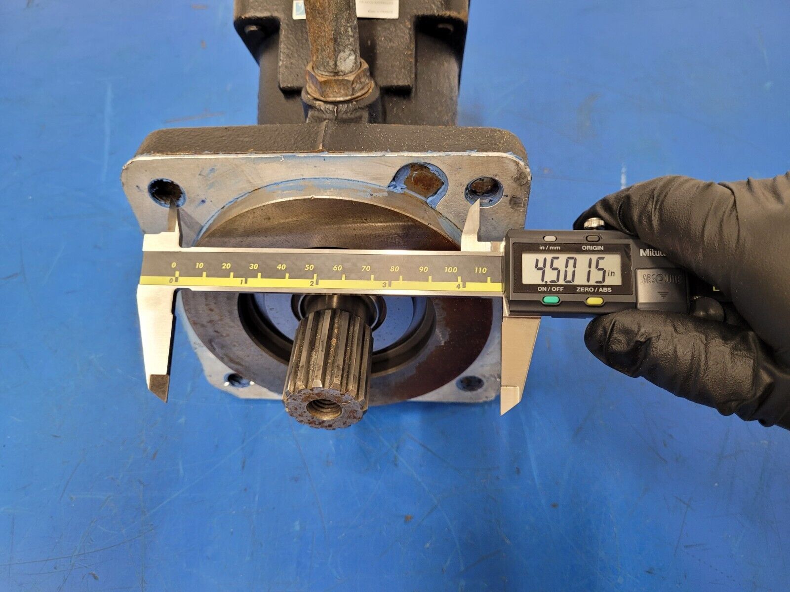 Hydro Leduc MA32 Bent Axis Hydraulic Motor SAE C 14T Splined J498b Rear Ports