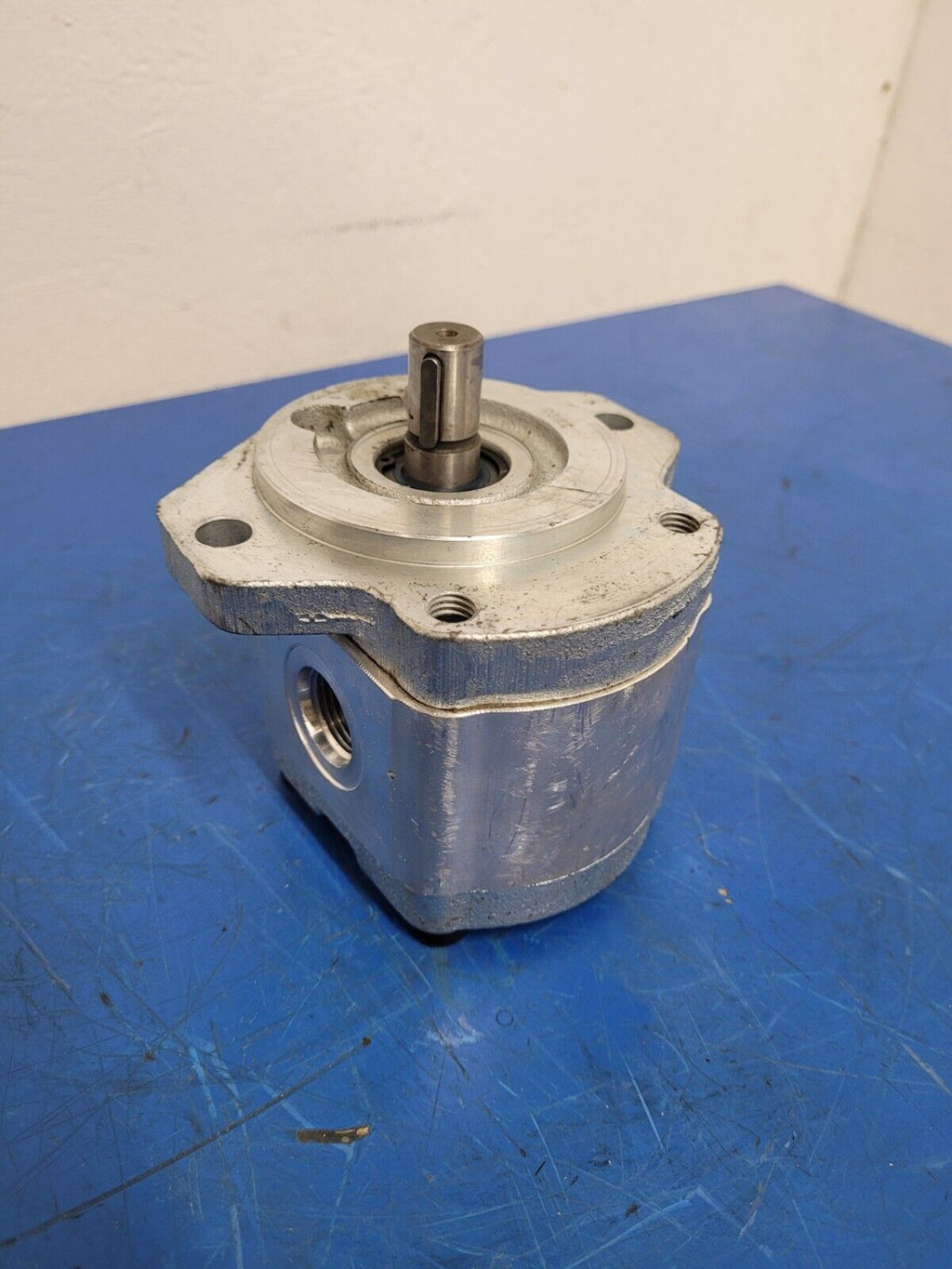 Bosch Rexroth 9 510 290 046 Hydraulic Gear Pump 12W19-7362