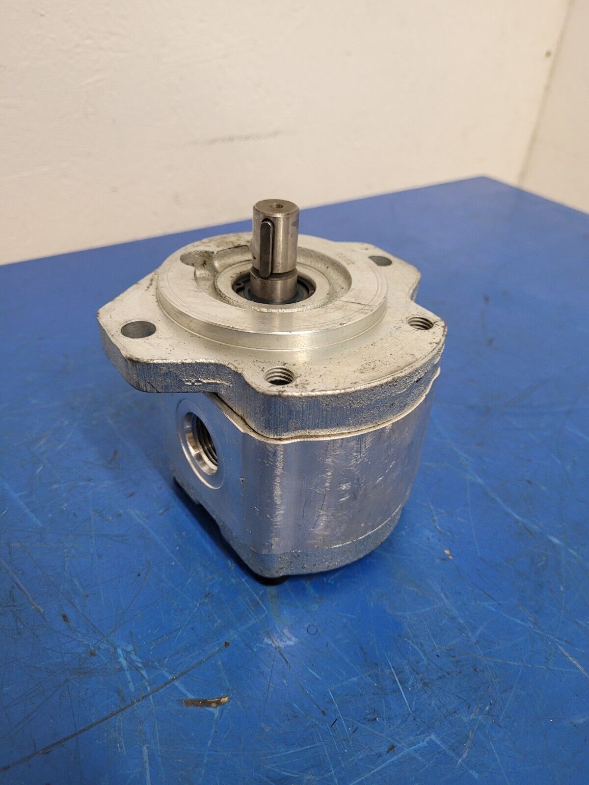 Bosch Rexroth 9 510 290 046 Hydraulic Gear Pump 12W19-7362
