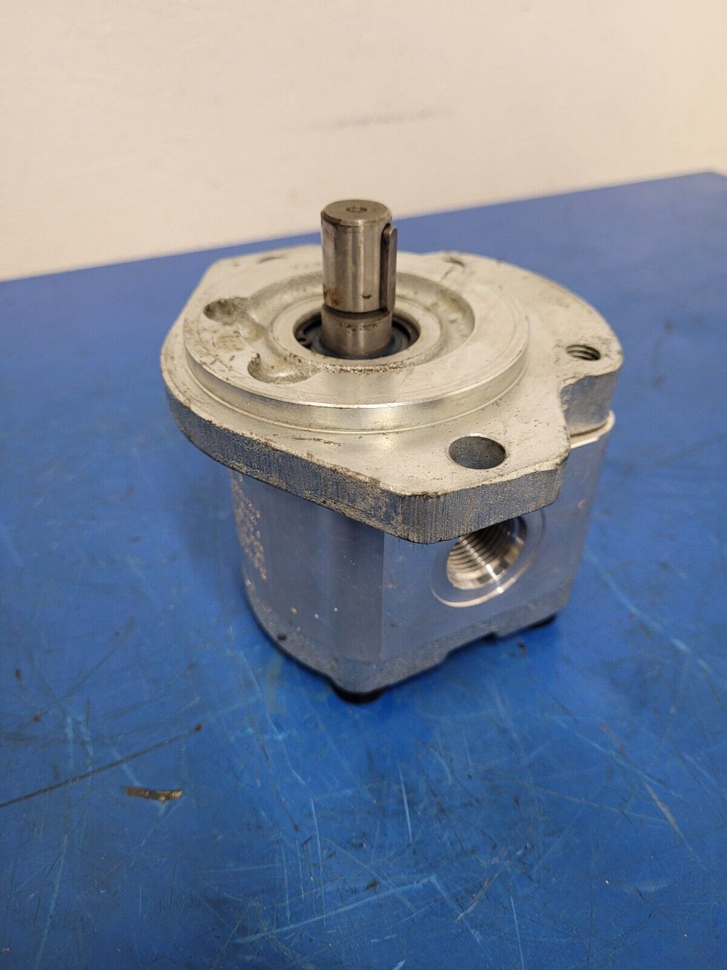Bosch Rexroth 9 510 290 046 Hydraulic Gear Pump 12W19-7362