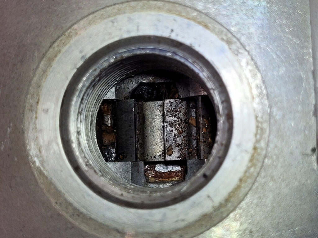 0.48 cu in Dynamic GPF2008PC Hydraulic Pump Some Corrosion On Gears 71010