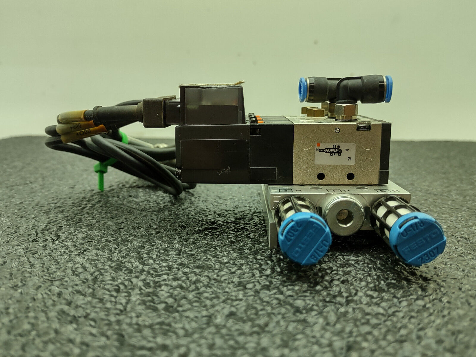 Aptech AP1210SM 2PW MV4 MV4 Diaphragm Regulator Valve 1700PSI Input 0-100PSI Out