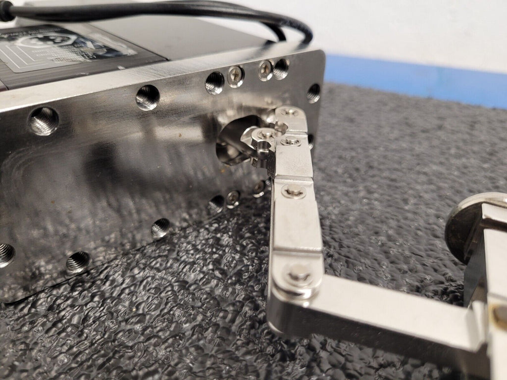 MDC KGV-2000V-P-01-07 2" KF-50 Solenoid Pneumatic High Vacuum Gate Valve Unit D