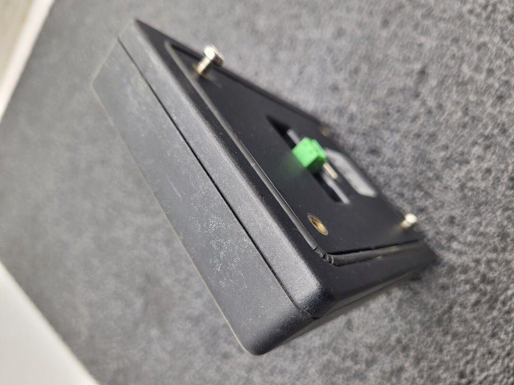 Cognex 807-9006-1R SensorView SV-350 Panel-Mount Viewer Cognex CKR-200-IOBOX-002