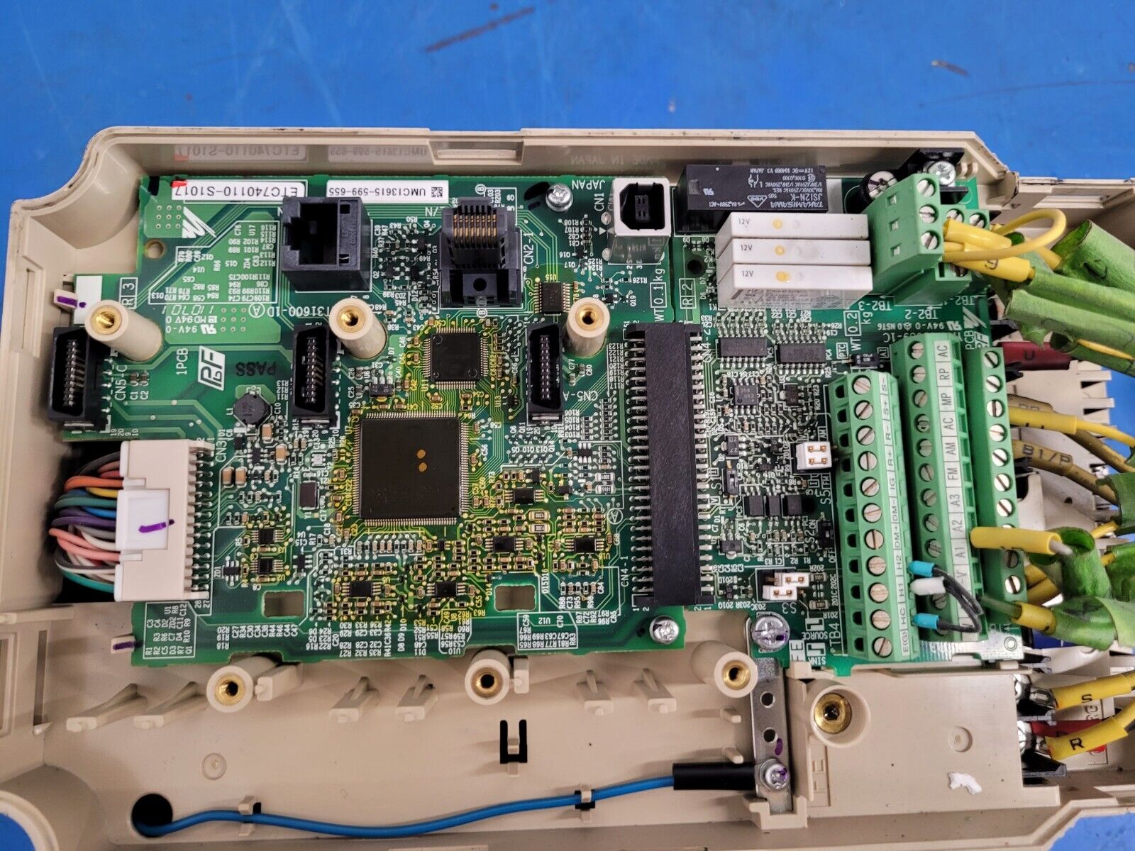 Yaskawa CIMR-AU2A0018FAA AC VFD Motor Drive A1000 Series 200V 3Ph 17.5A