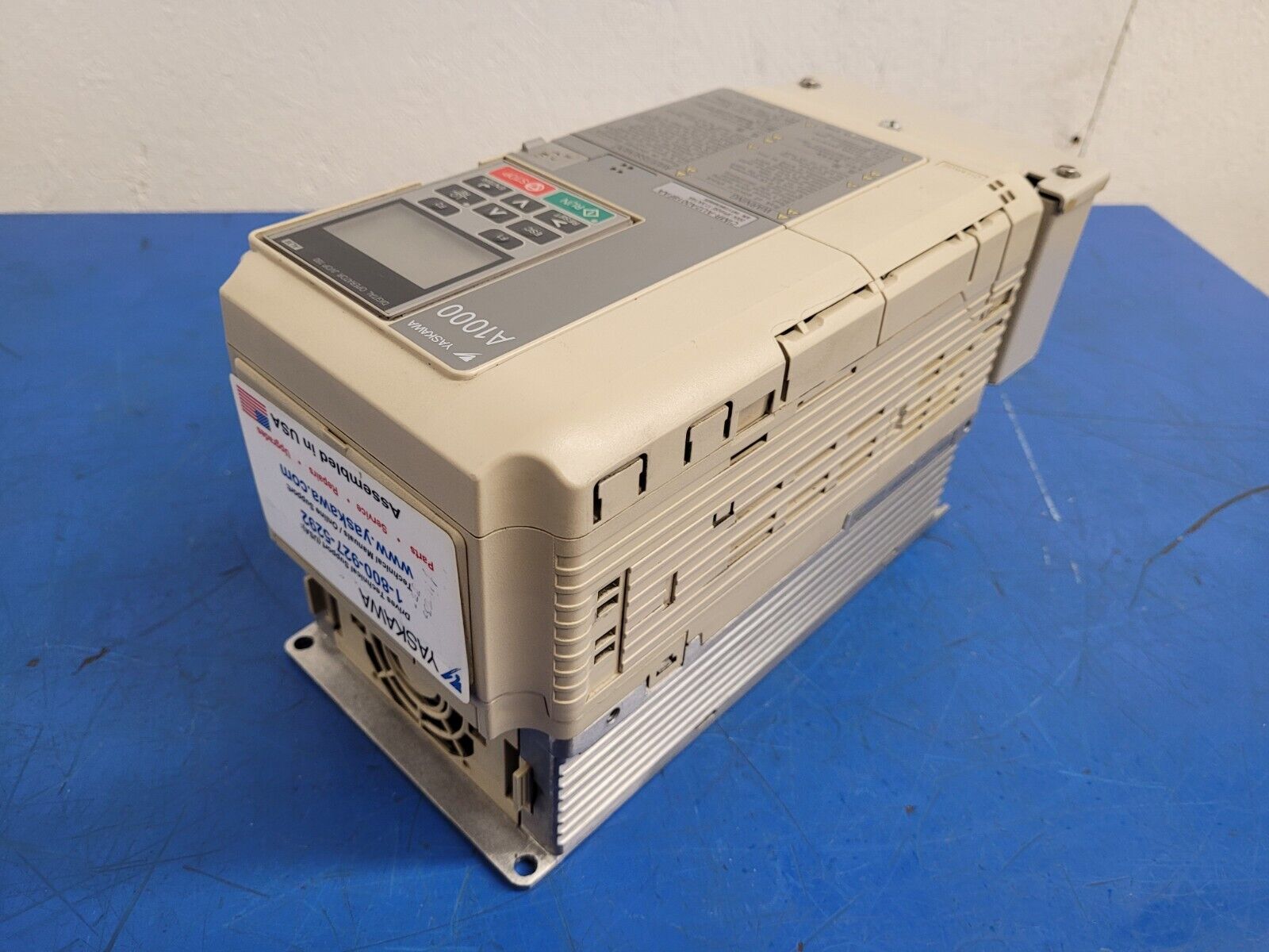 Yaskawa CIMR-AU2A0018FAA AC VFD Motor Drive A1000 Series 200V 3Ph 17.5A