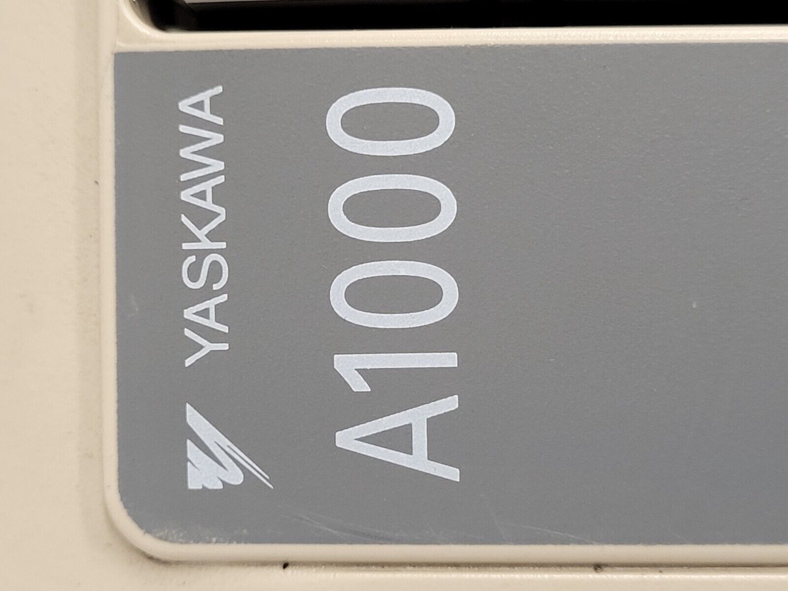 Yaskawa CIMR-AU2A0018FAA AC VFD Motor Drive A1000 Series 200V 3Ph 17.5A