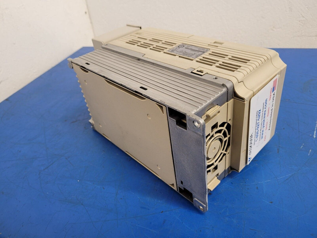 Yaskawa CIMR-AU2A0018FAA AC VFD Motor Drive A1000 Series 200V 3Ph 17.5A