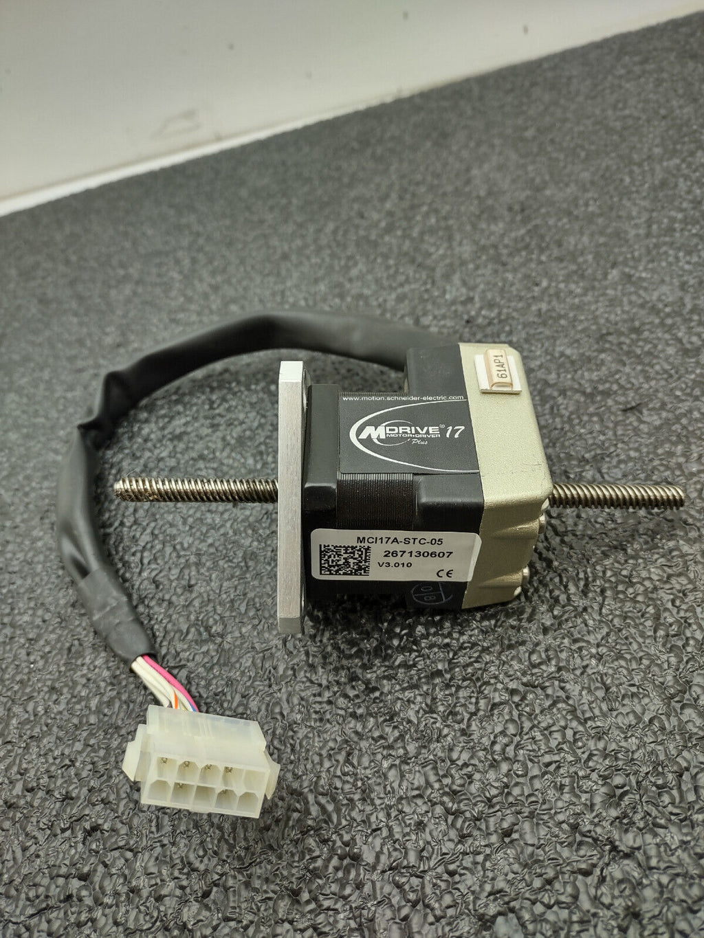 Schneider Mdrive 17 MCI17A-STC-05 Through Screw Stepper Motor + Driver Combo