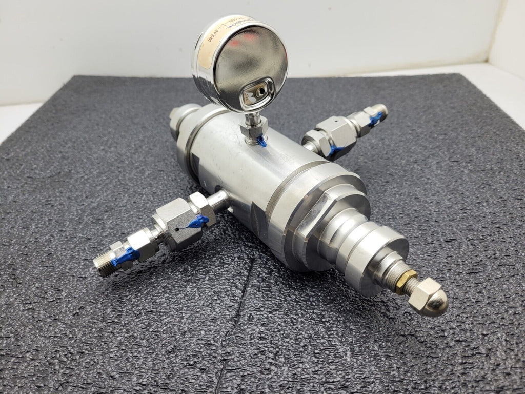 TESCOM PM000249A Pressure Regulator Swagelok Pressure Gauge PGU-50-PC100-L-4FSM