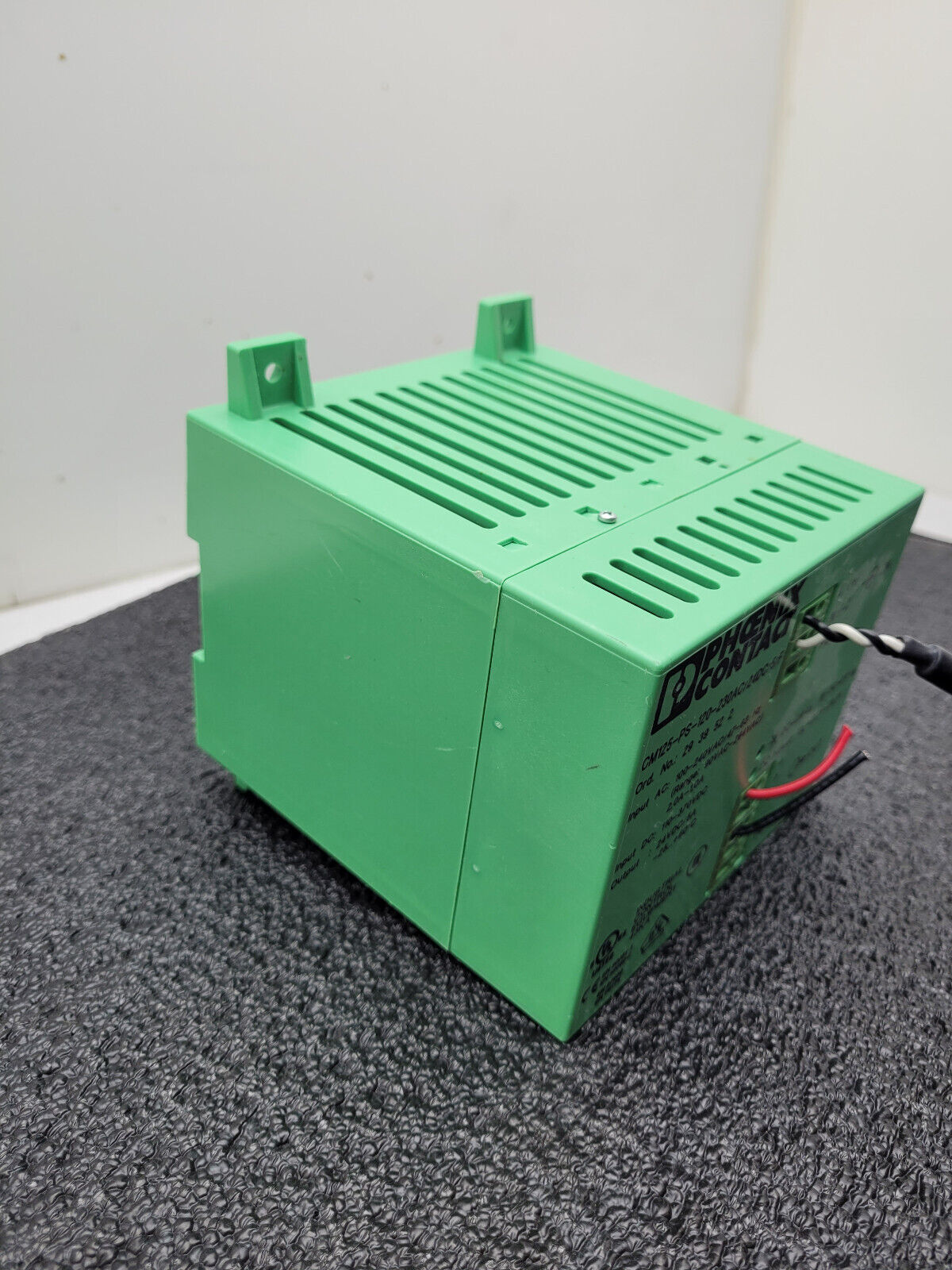 Phoenix Contact CM125-PS-120-230AC/24DC/5/F Power Supply 2939522 24VDC 5A