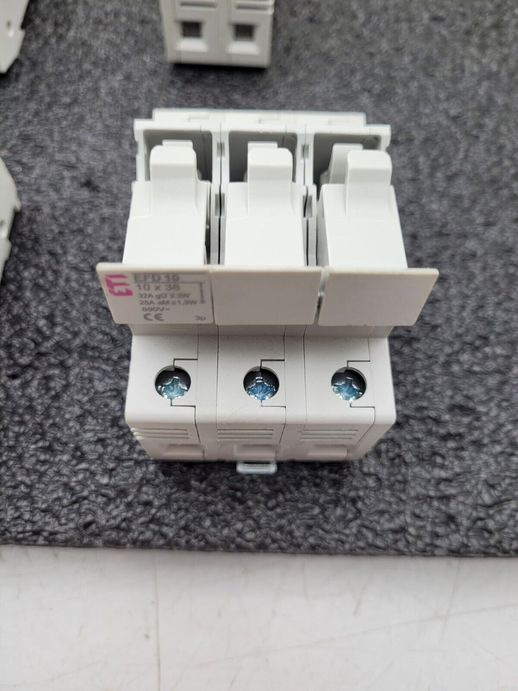 Lot of 8 ETI Fuse Holder EFD 10 1p 10 x 38 002540001 DIN Rail 3, 2 and 1 Unit