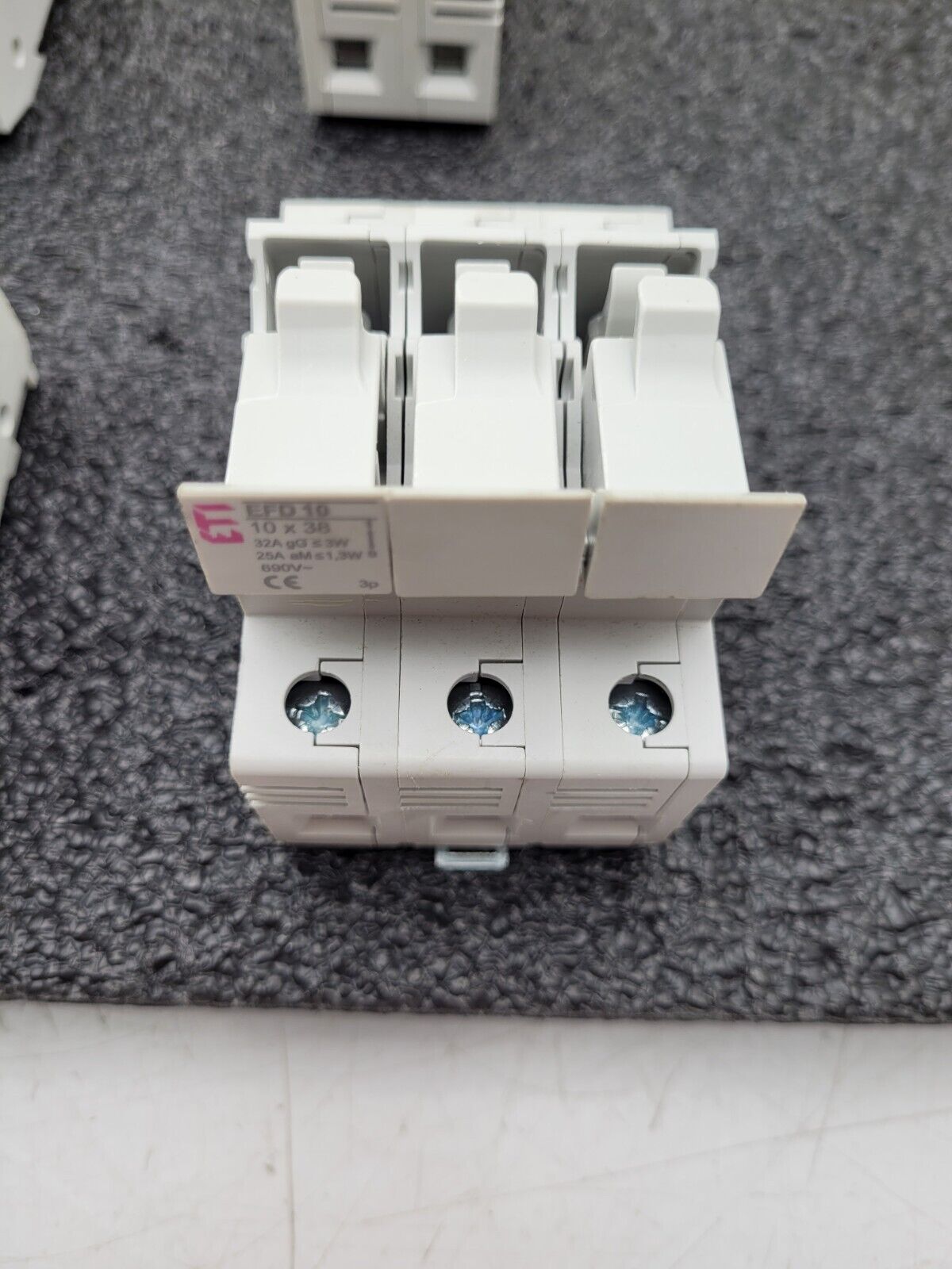 Lot of 8 ETI Fuse Holder EFD 10 1p 10 x 38 002540001 DIN Rail 3, 2 and 1 Unit
