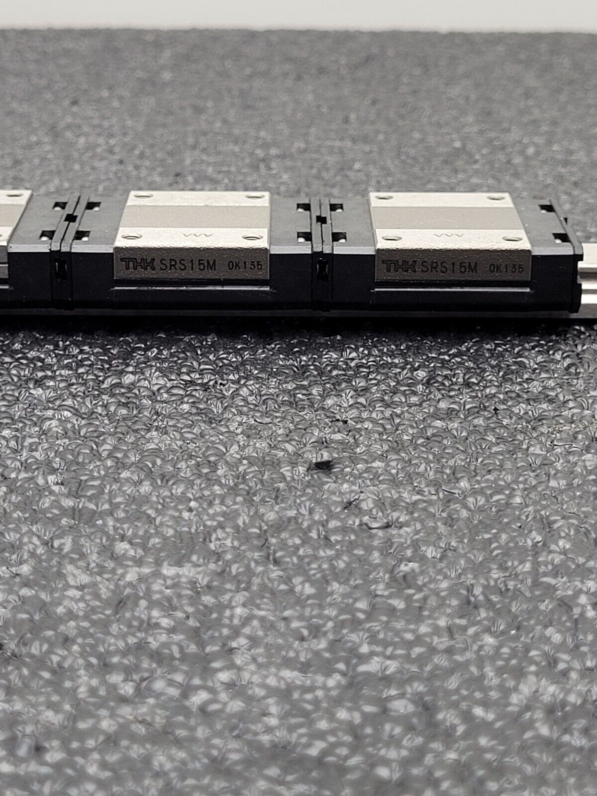 Lot of 2 Rails 6 blocks THK SRS15M OK135 Linear Bearing w/ 718 mm Rail