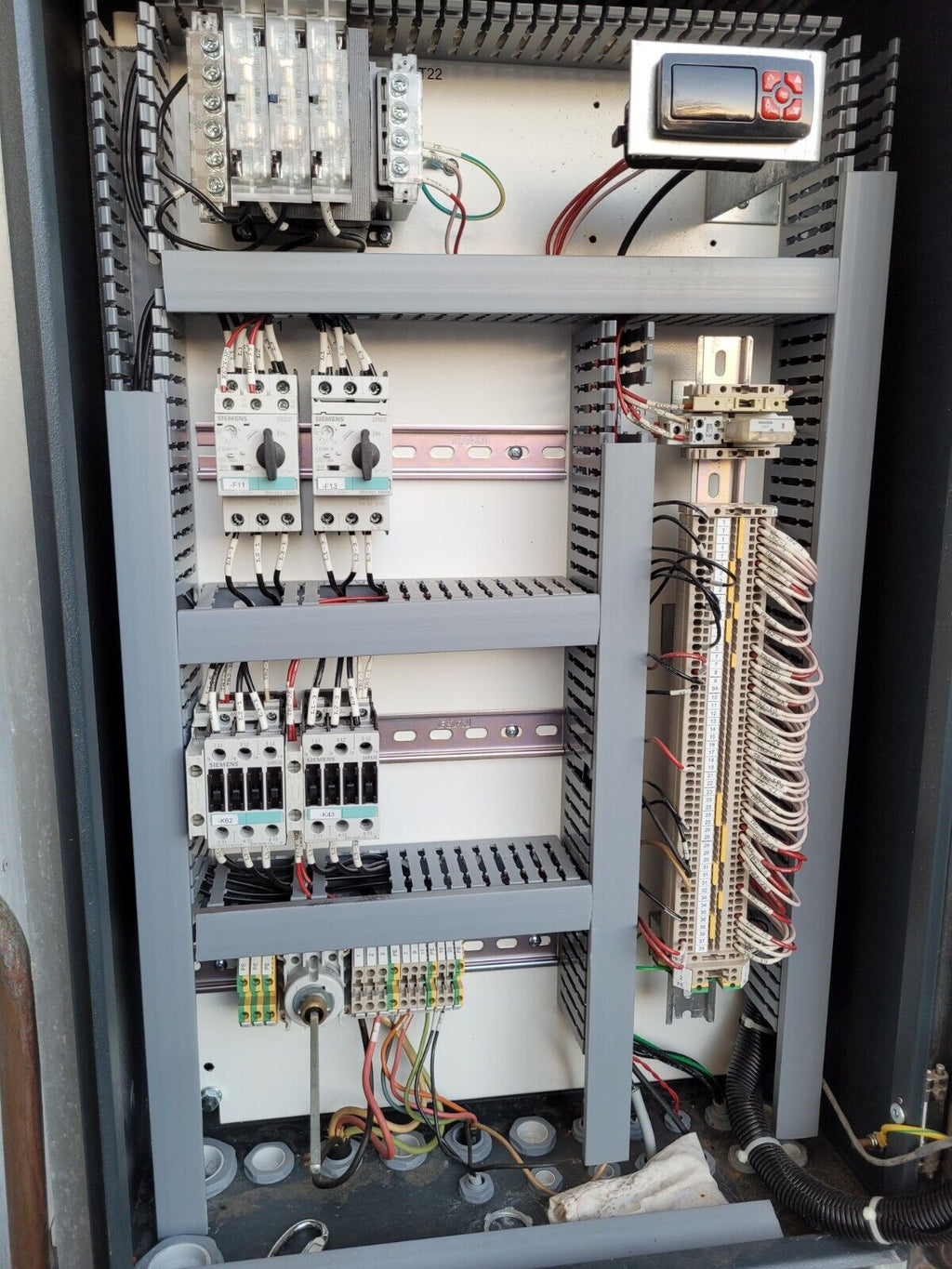 Champion Compressed Air Drier CRN1250A7C4N1DE 1250 SCFM 230PSI 460V 3PH 60Hz 12A