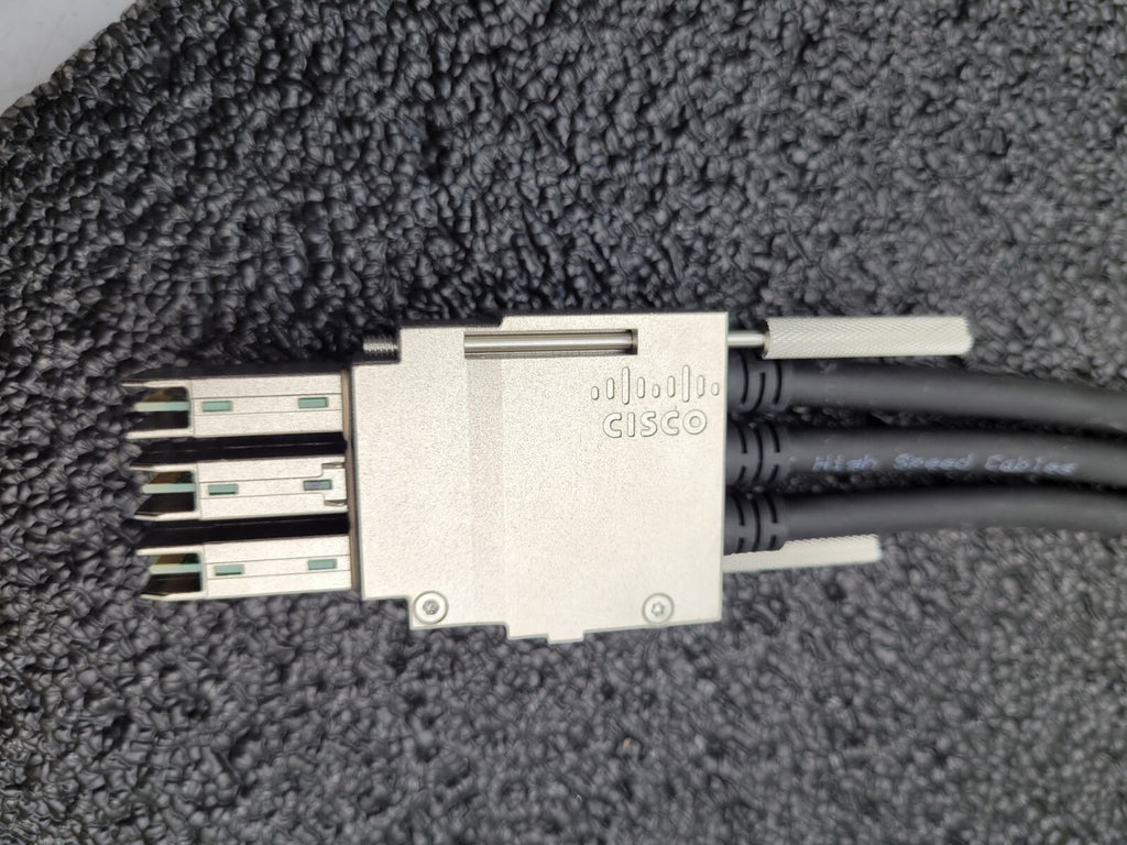 Cisco Stacking Cable 800-40404-01 STACK-T1-1M V01 for 3850 Series Good Condition