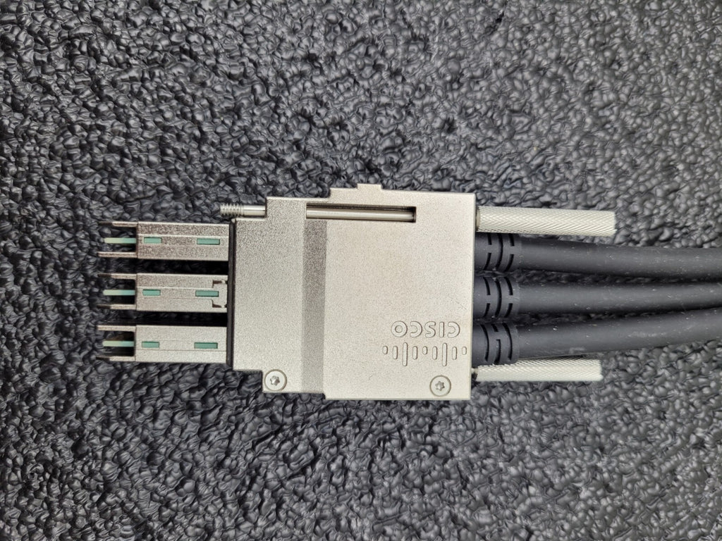 Cisco Stacking Cable 800-40404-01 STACK-T1-1M V01 for 3850 Series Good Condition