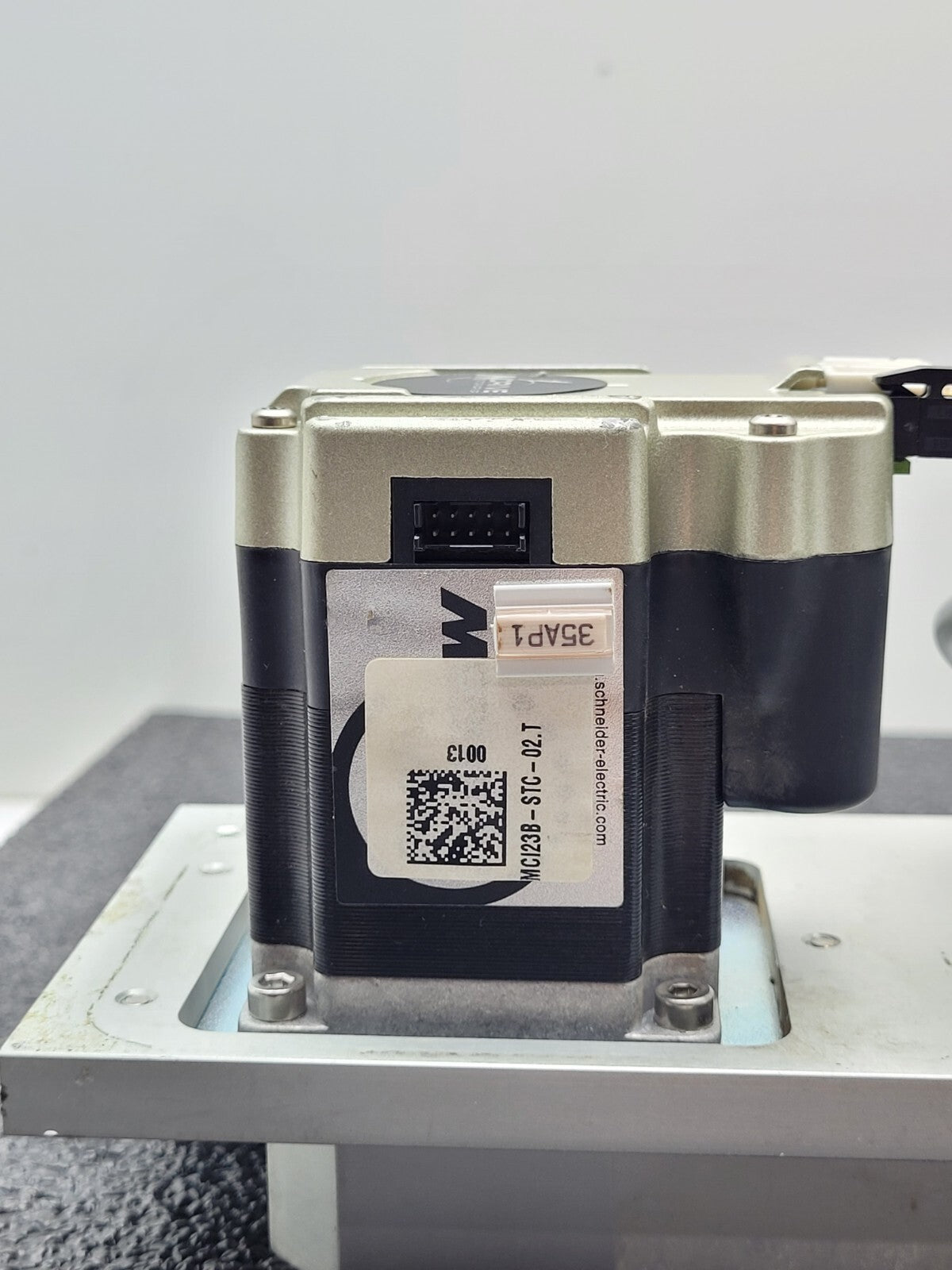 Schneider MDrive 23 Hybrid Motor Driver Belt Drive Linear Actuator 8" Travel
