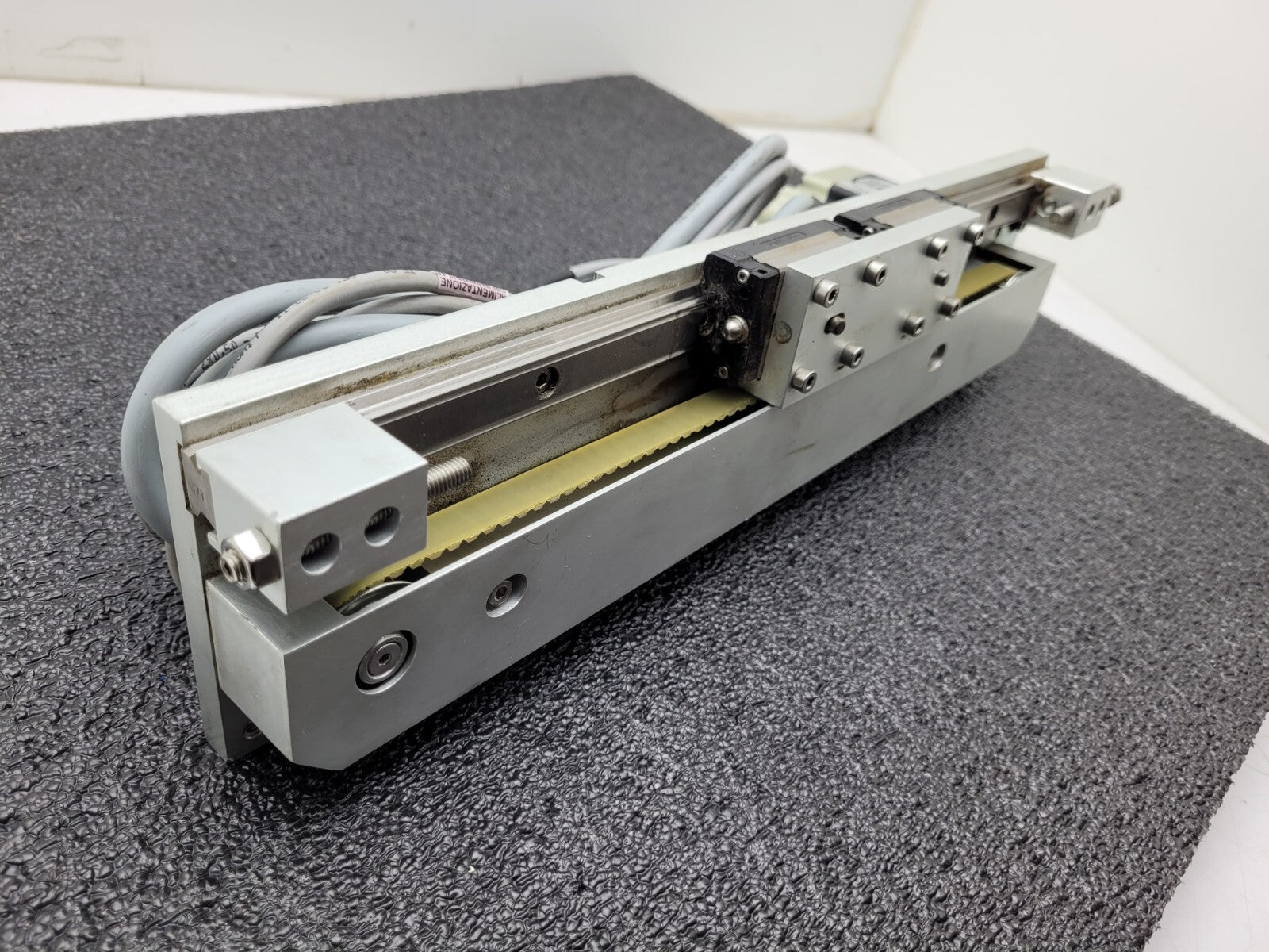 Schneider MDrive 23 Hybrid Motor Driver Belt Drive Linear Actuator 8" Travel