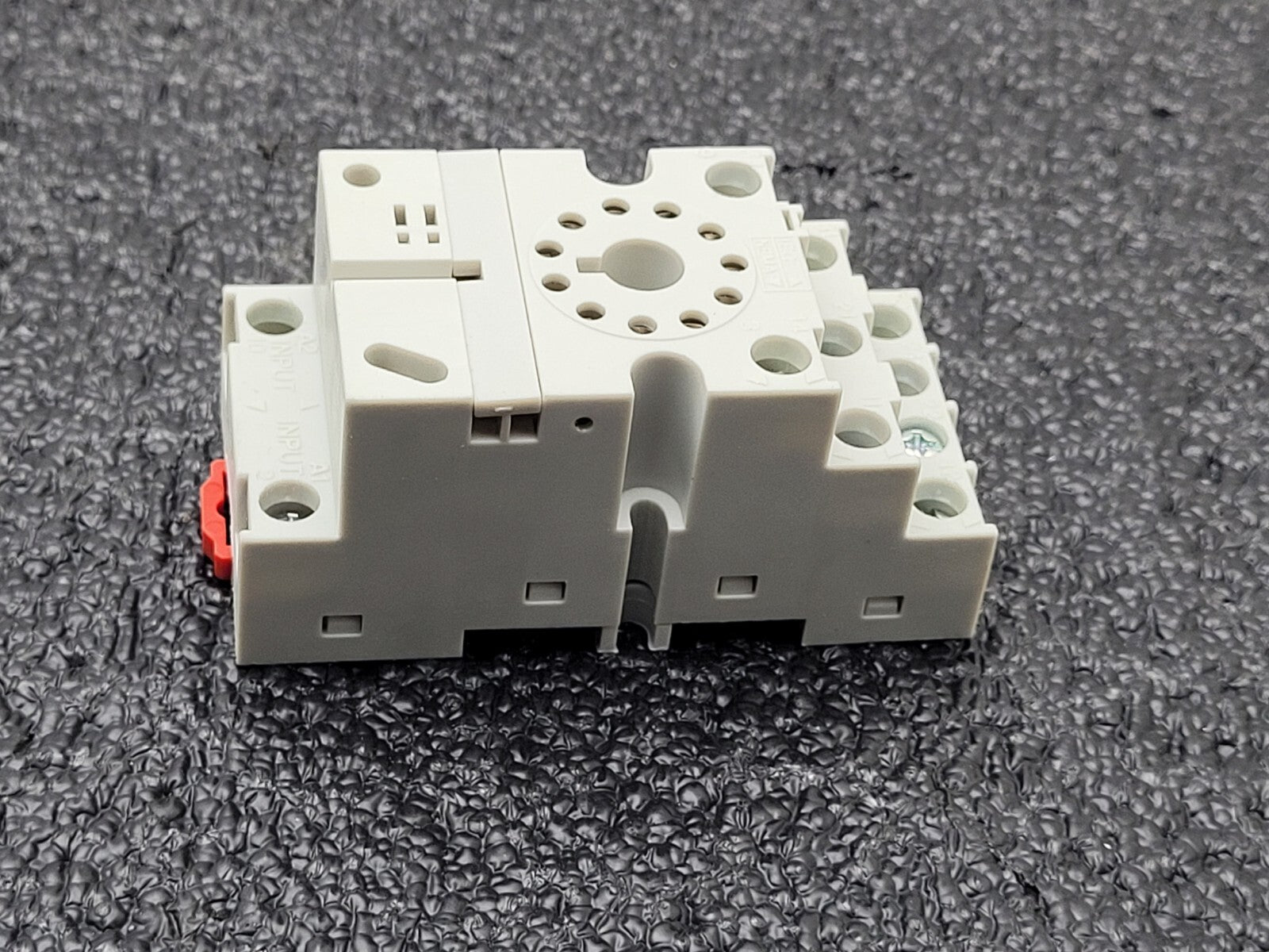 Lot of 20 + 3  Automation Direct 750-3C-SKT Relay Mount DIN Rail Base New