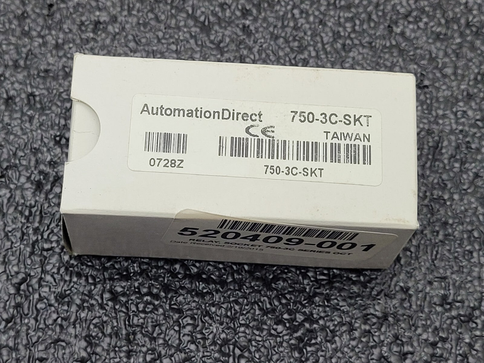 Lot of 20 + 3  Automation Direct 750-3C-SKT Relay Mount DIN Rail Base New
