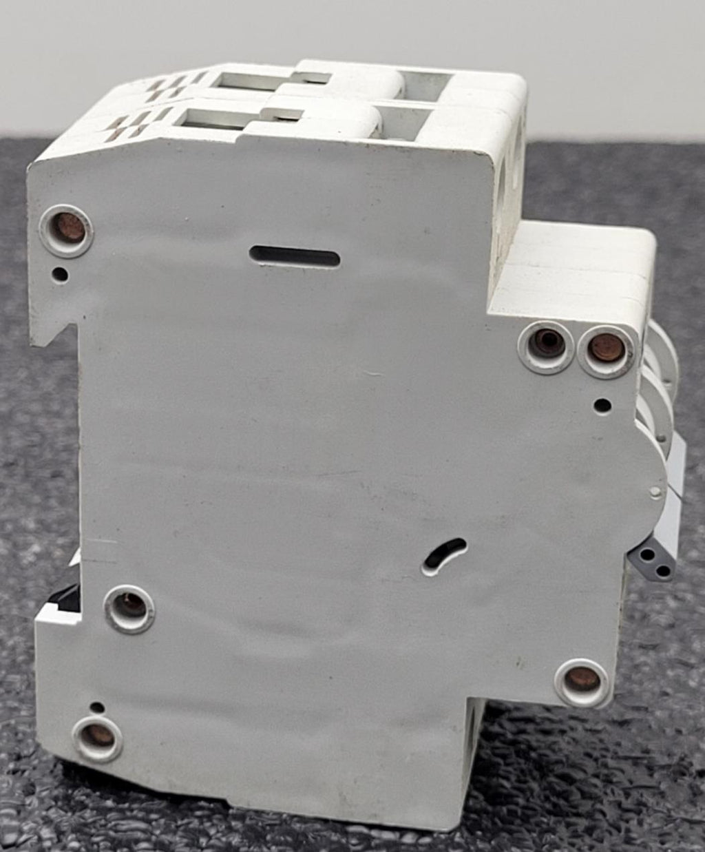 Lot of 10 Eaton Cutler Hammer WMZS2D02 Miniature Circuit Breaker 2A 5kA Type D