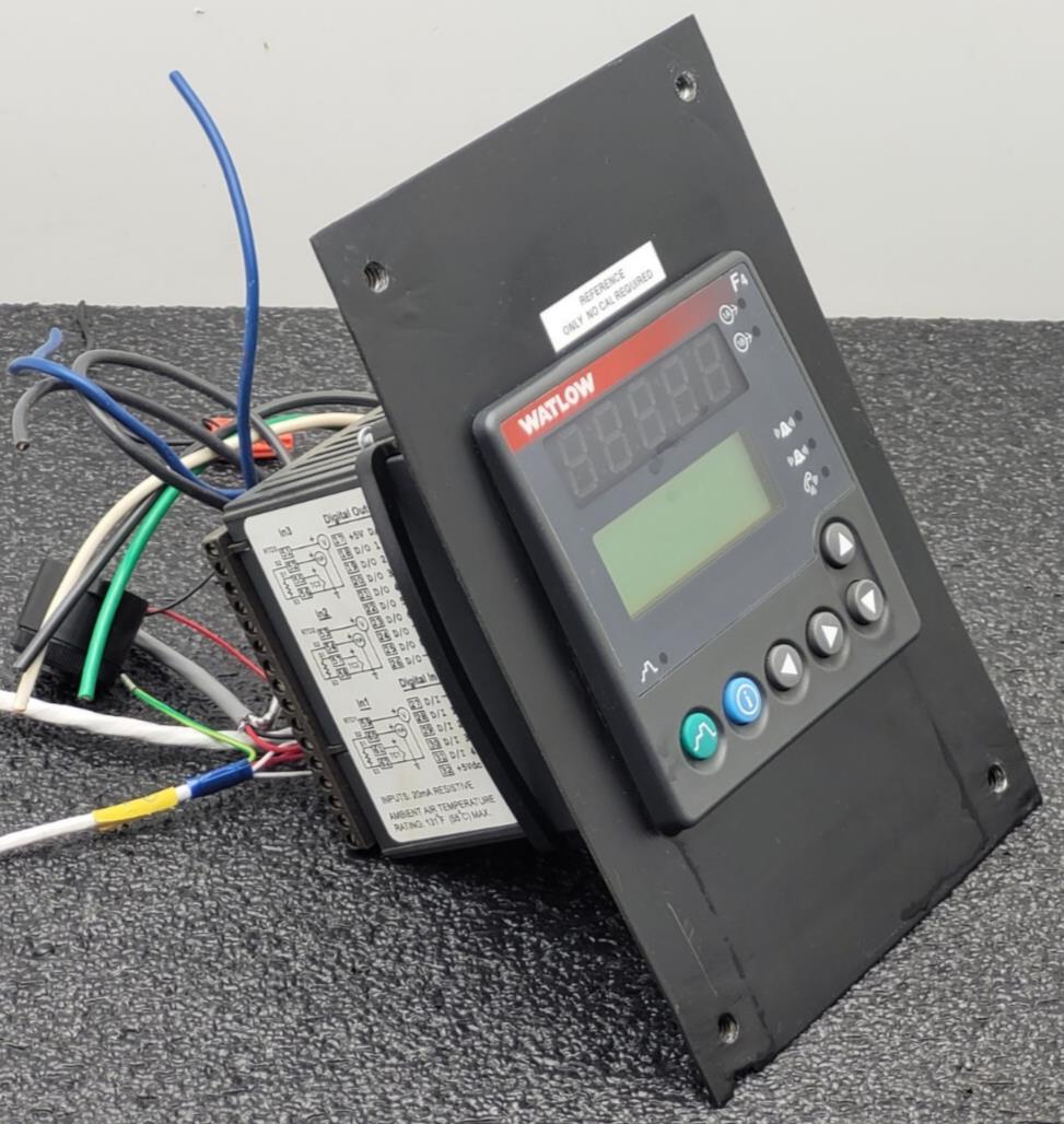 Watlow Temperature Single Channel Ramping Control F4SH-CCA6-11RG 100-240VAC In