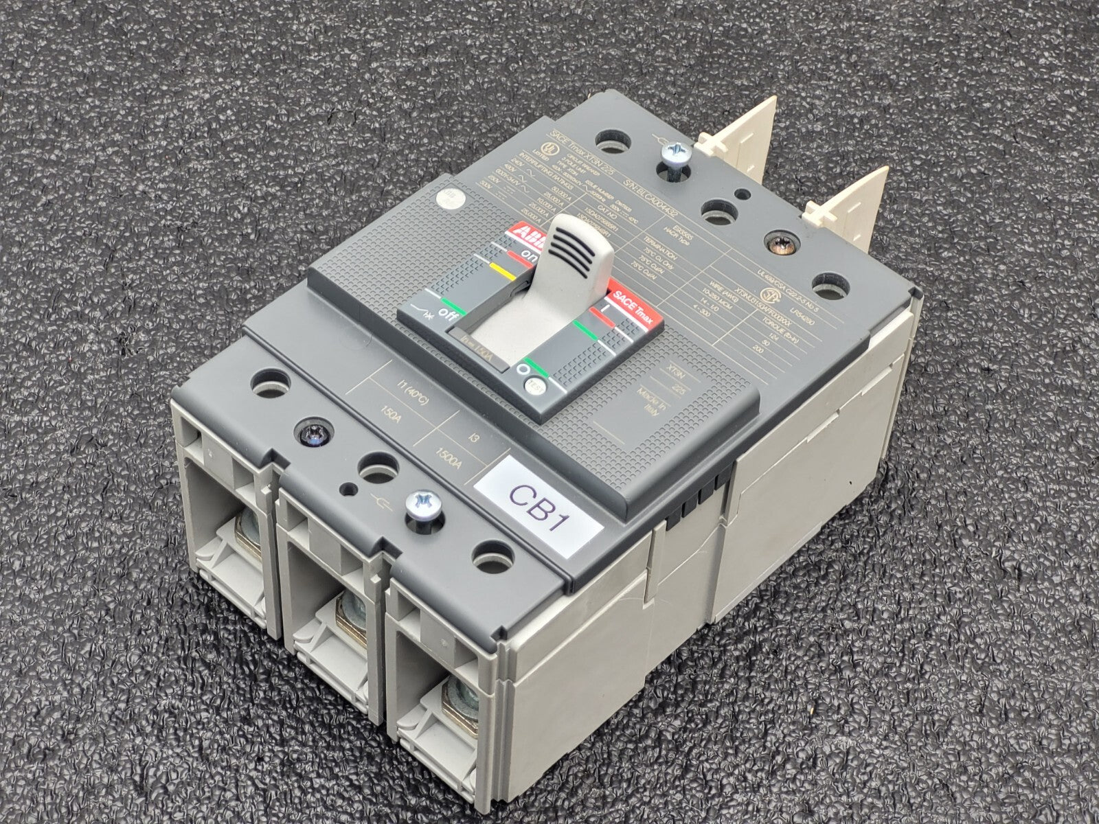 Lot of 2 ABB SACE TMAX XT3N  225 Circuit Breaker