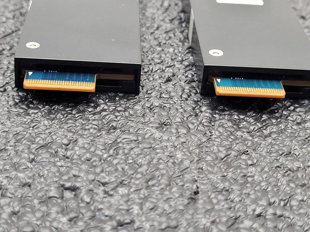Lot of 2 Kioxia KXD6CRJJ1T92 Hard Drive 1.92TB SSD NVMe PCIe 4.0, NVMe 1.3c E1