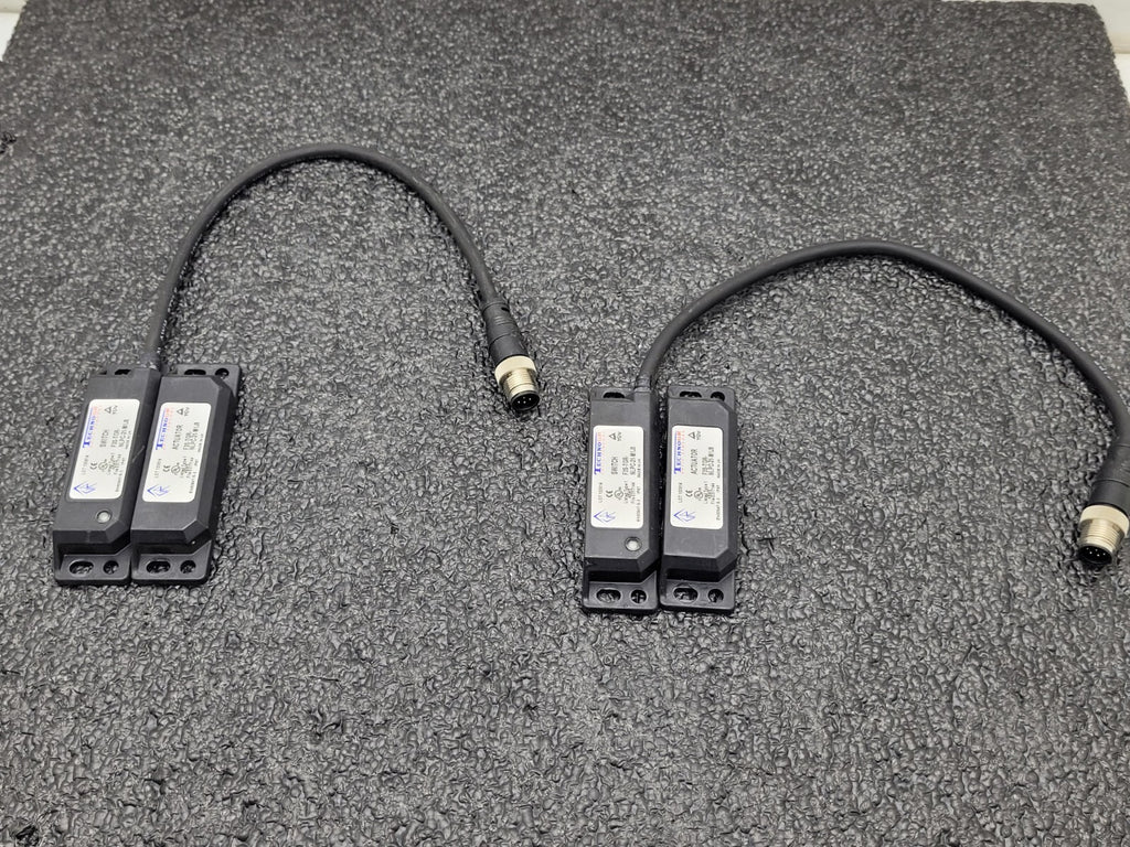 Lot of  2 OMRON TechnoGR F3S-TGR-NLPC-21-M1J8 Safety Switch plus Magnet Actuator