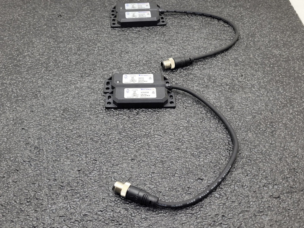Lot of  2 OMRON TechnoGR F3S-TGR-NLPC-21-M1J8 Safety Switch plus Magnet Actuator