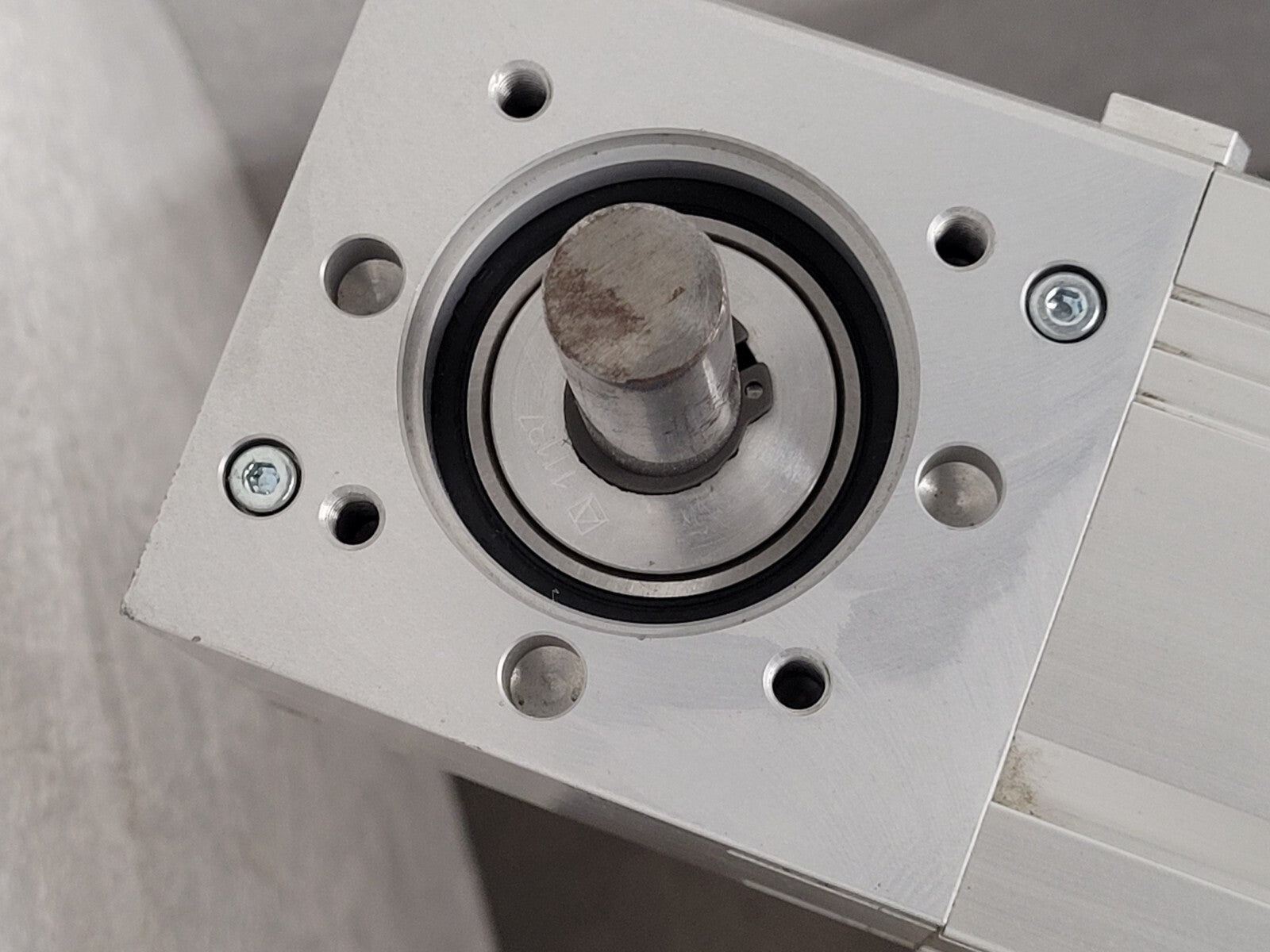 HSB Automation Beta 80-ZRS-32ATE5-E-220-850 Timing Belt Drive Linear Actuatuator