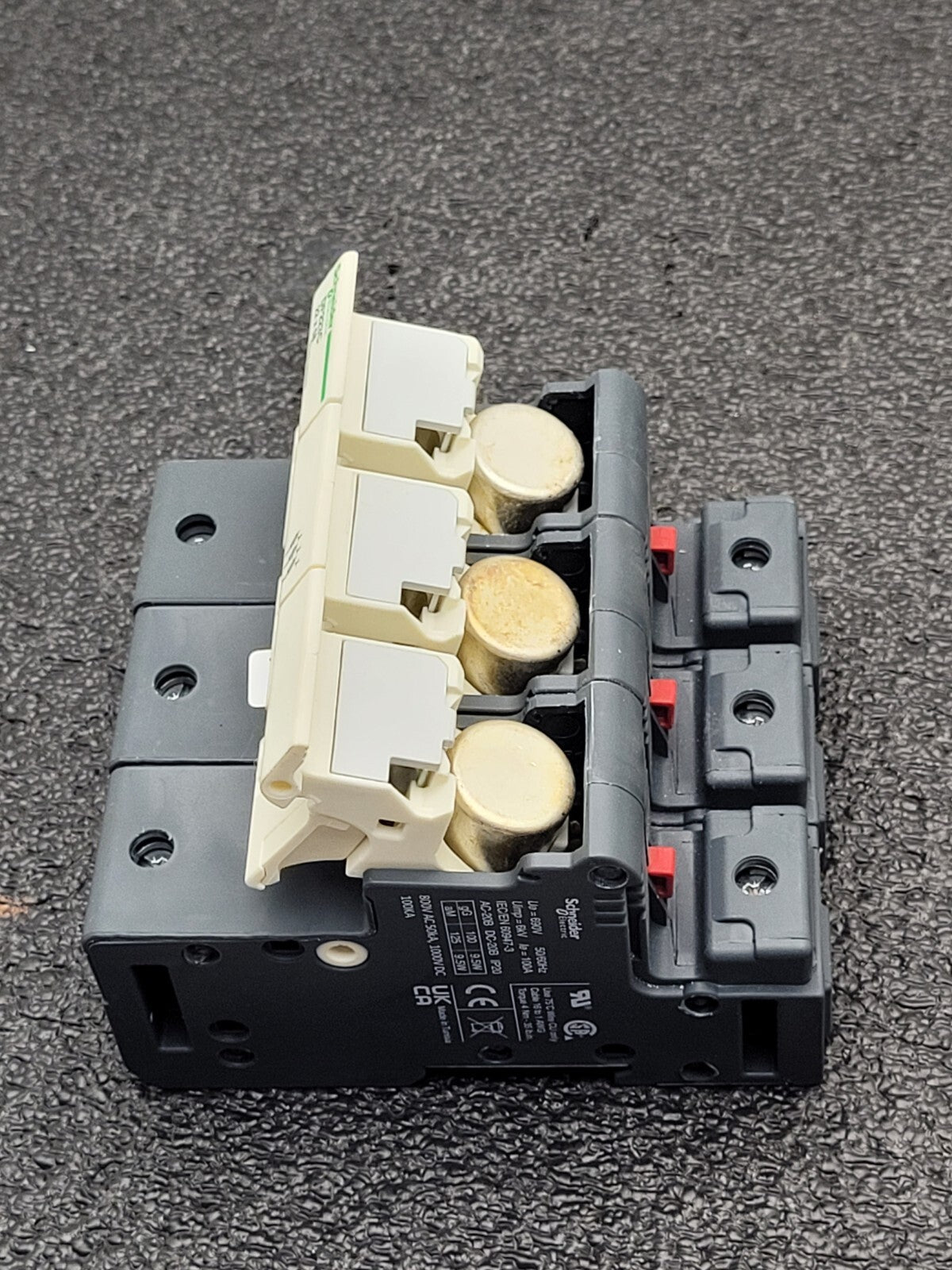 Schneider 3x Fuse Carrier DF223C 3P 125A 690VAC 22x58mm Fuse DIN Rail Mount