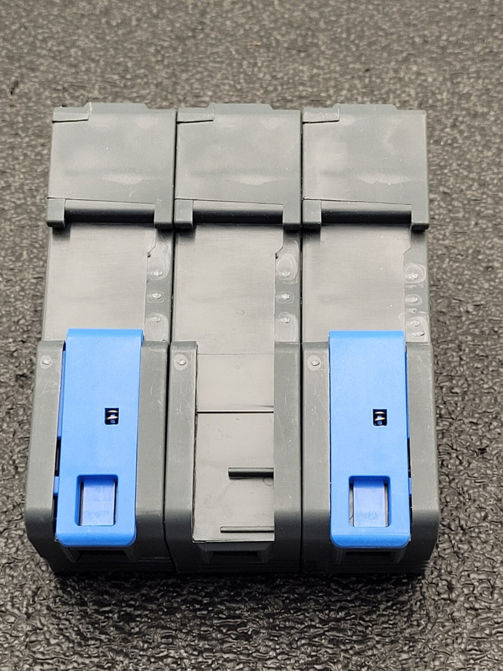 Schneider 3x Fuse Carrier DF223C 3P 125A 690VAC 22x58mm Fuse DIN Rail Mount
