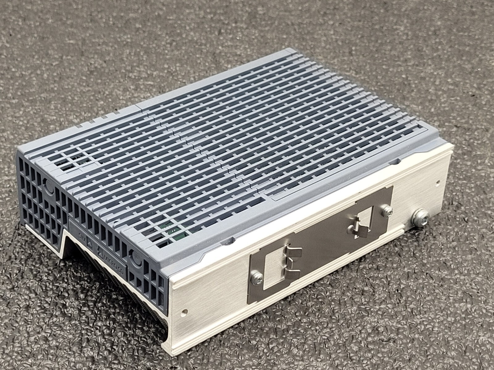 Siemens Simatic IOT2050 ,Ethernet 6ES7647-0BA00-1YA2
