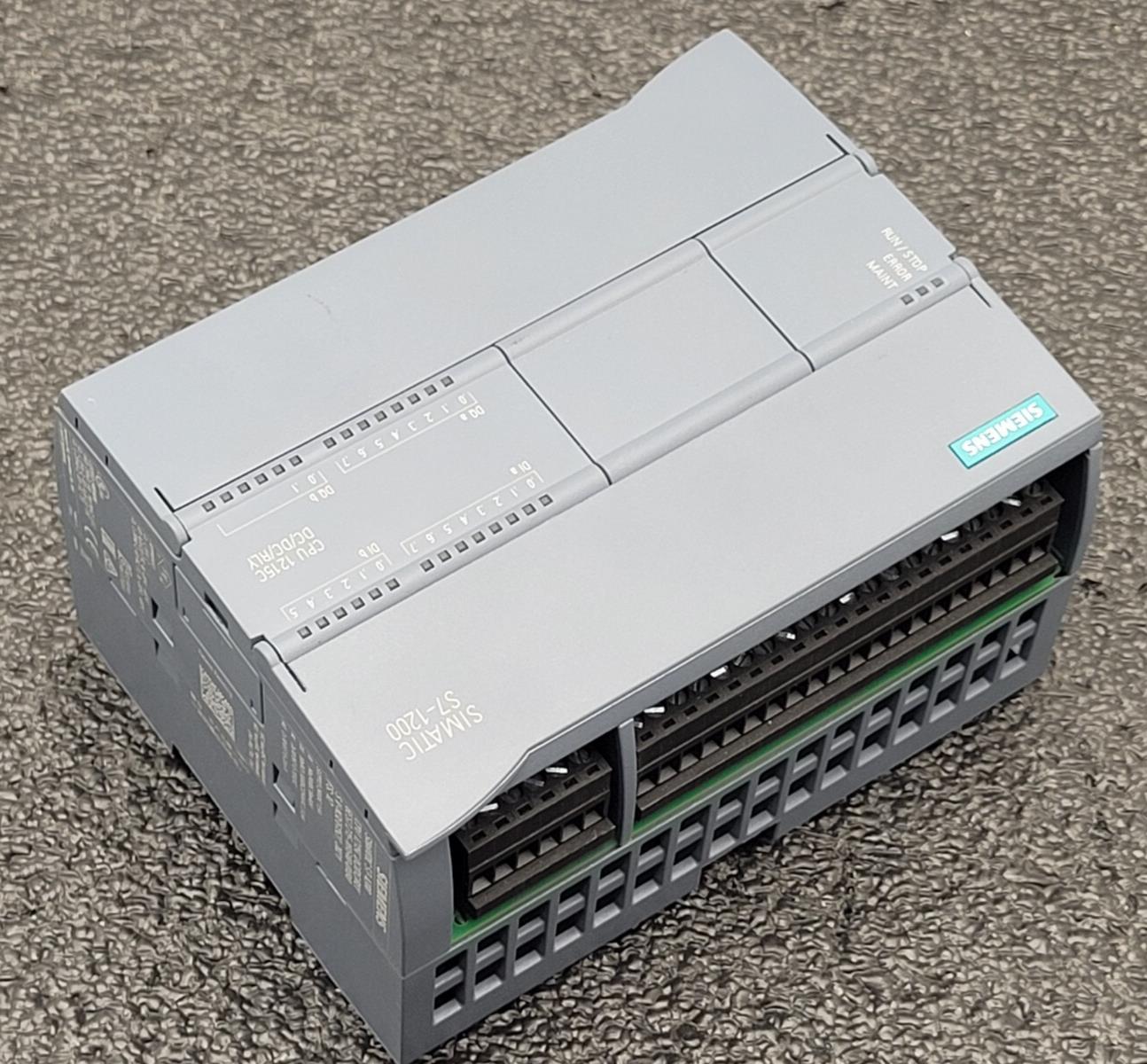 Siemens SIMATIC S7-1200 CPU 1215C DC/DC/RLY 6ES7 215-1HG40-0XB0