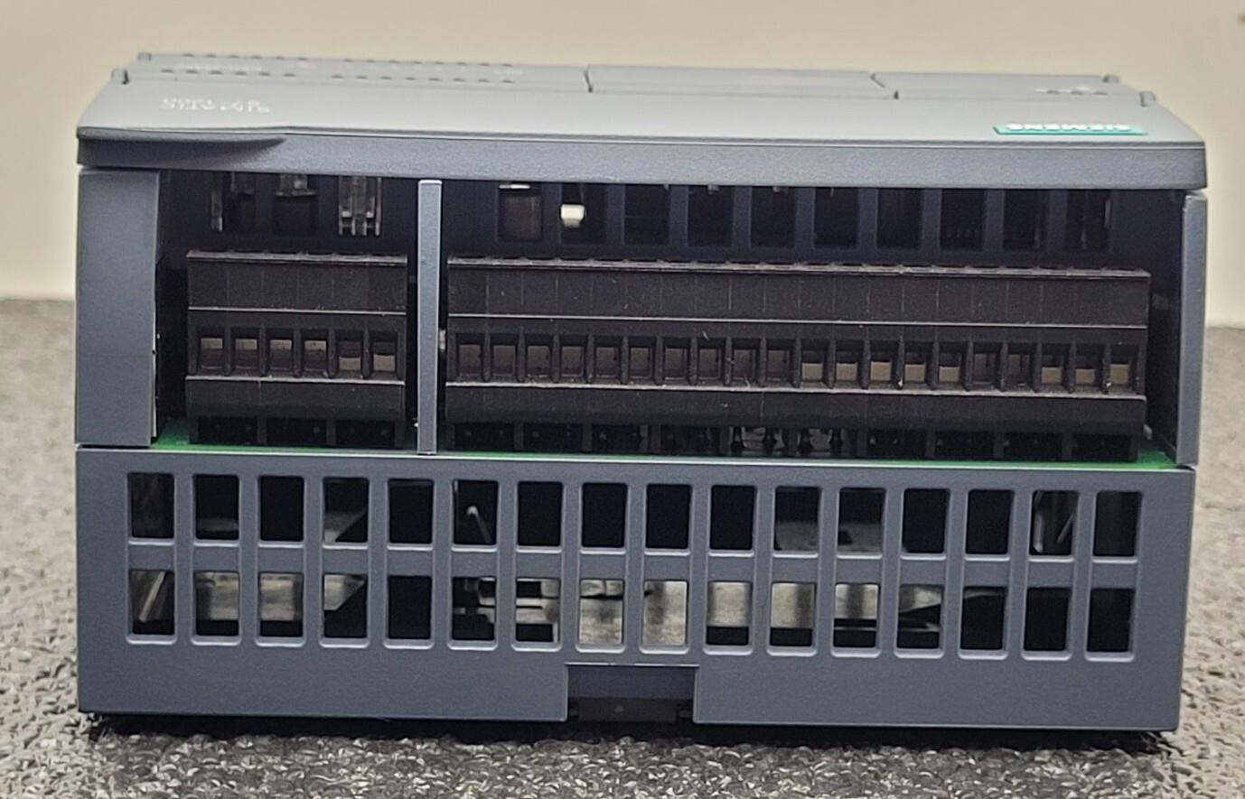 Siemens SIMATIC S7-1200 CPU 1215C DC/DC/RLY 6ES7 215-1HG40-0XB0