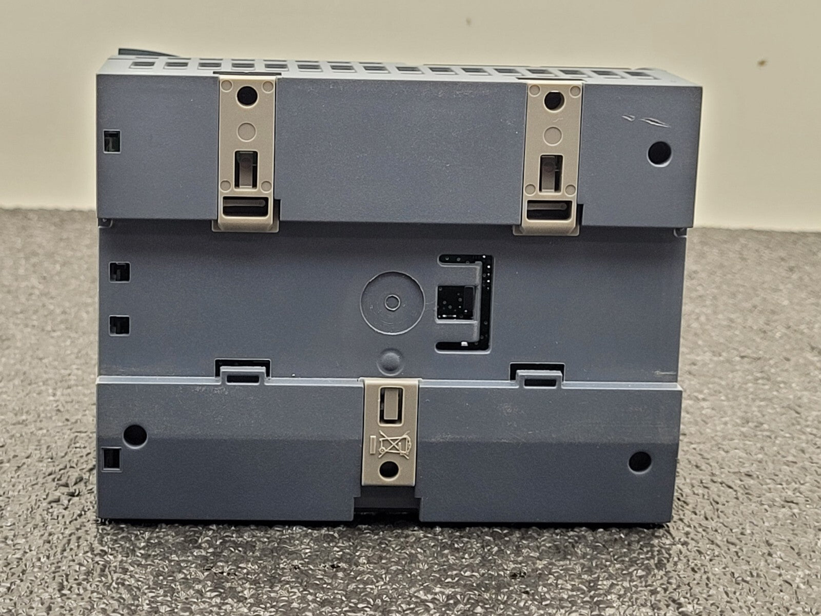 Siemens SIMATIC S7-1200 CPU 1215C DC/DC/RLY 6ES7 215-1HG40-0XB0