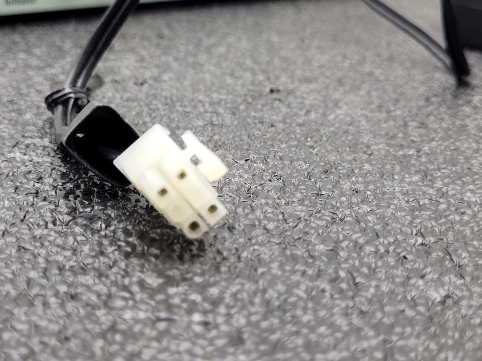 SerialTek 12GB SAS Splitter S-M12SA-SMA Working Pull Includes power supply