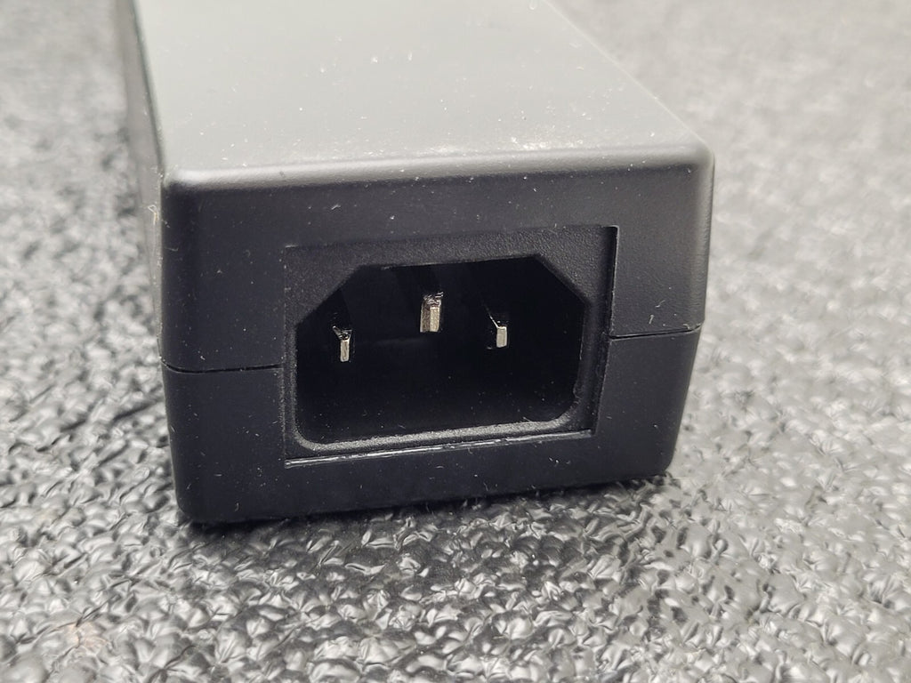 SerialTek 12GB SAS Splitter S-M12SA-SMA Working Pull Includes power supply