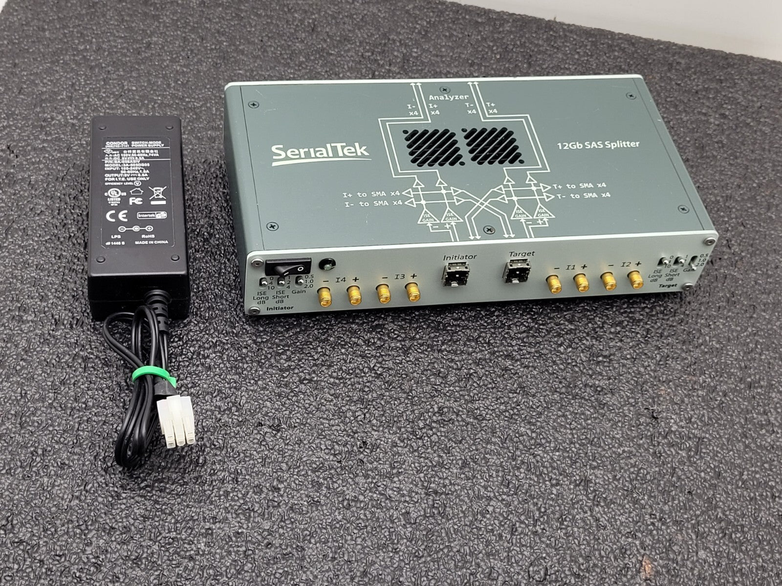 SerialTek 12GB SAS Splitter S-M12SA-SMA Working Pull Includes power supply