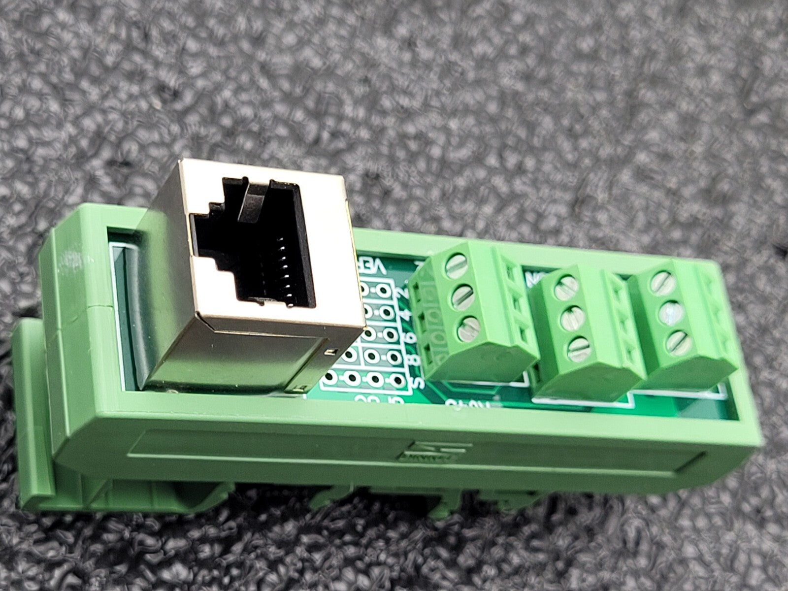 Lot of - 14 Dinkle terminal blocks RJ45 To terminal breakout DIN Rail Mount