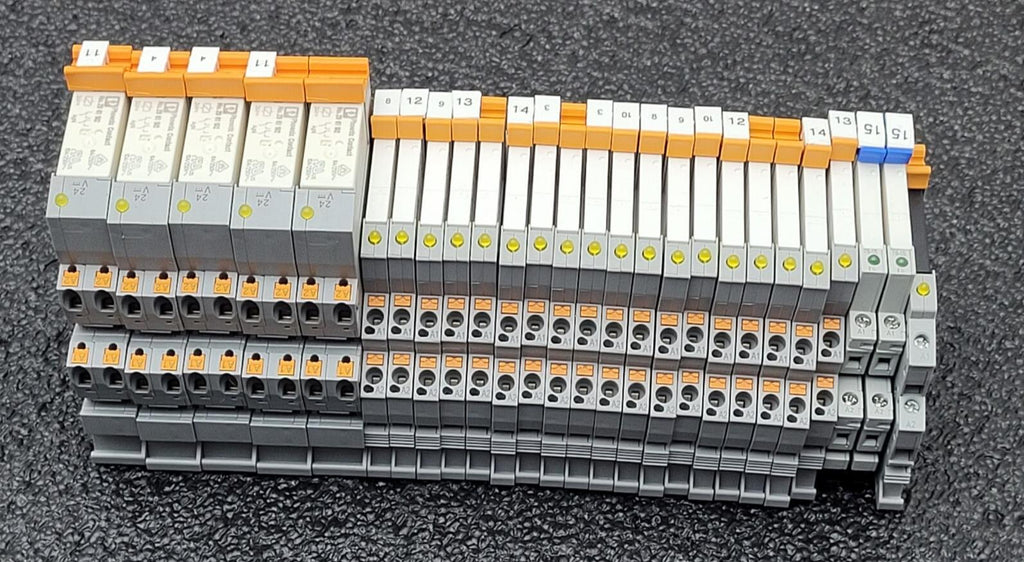 Lot of 30x  Phoenix Contact PLC-BPT-24DC/21-21 RIF -0-BPT/21 Sockets  Relays