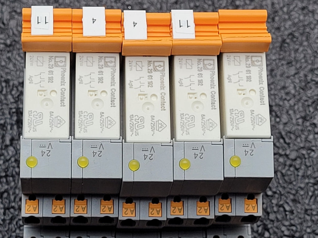 Lot of 30x  Phoenix Contact PLC-BPT-24DC/21-21 RIF -0-BPT/21 Sockets  Relays