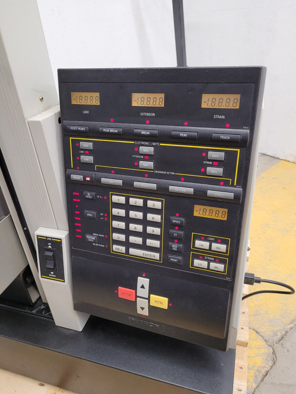 Instron 4411 Tensile Pull Tester Compression Test 5KN Electro Mechanical Test