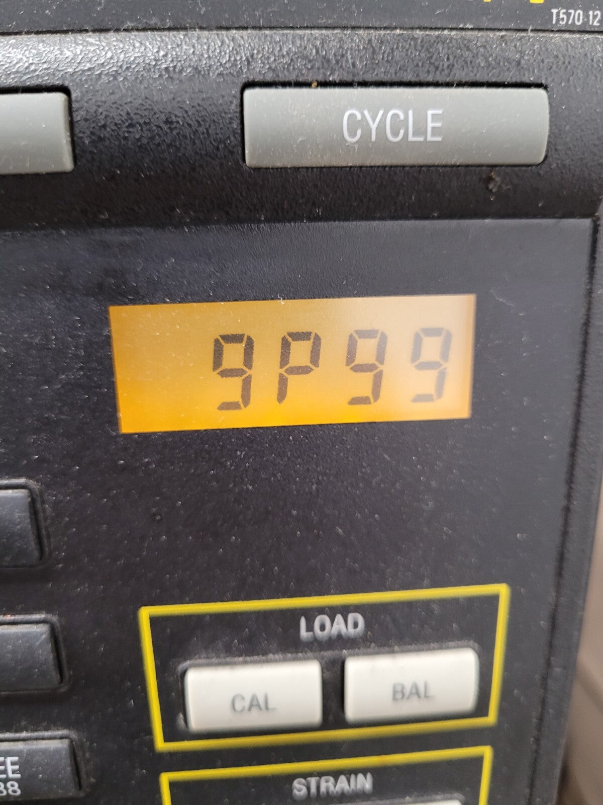 Instron 4411 Tensile Pull Tester Compression Test 5KN Electro Mechanical Test