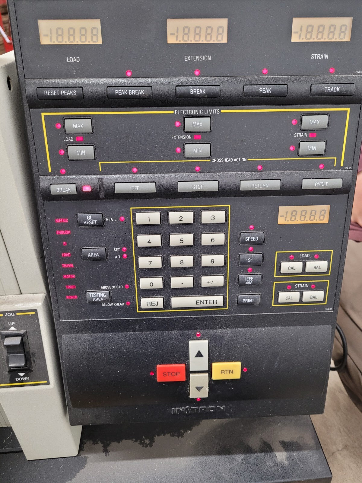 Instron 4411 Tensile Pull Tester Compression Test 5KN Electro Mechanical Test